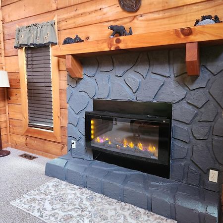 Story Brook: Beautiful True Log Cabin! Close To Dollywood, State Park, And More! Sevierville Exterior photo