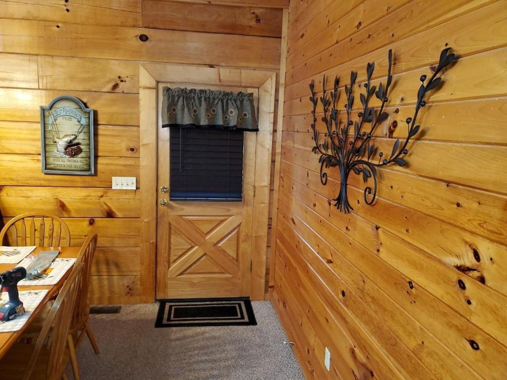 Story Brook: Beautiful True Log Cabin! Close To Dollywood, State Park, And More! Sevierville Exterior photo